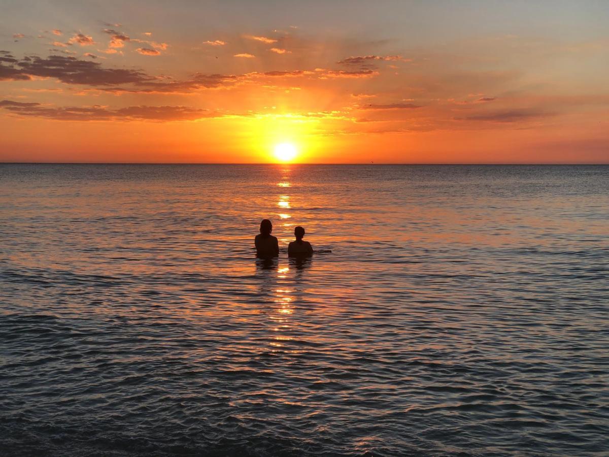 Playa 55 Beach Escape - Adults Only Guesthouse Celestun Luaran gambar
